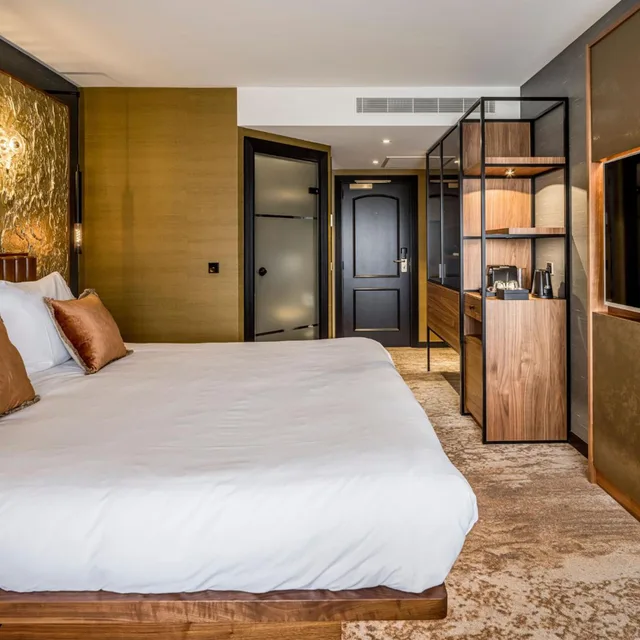 Design, Double Bed, Balcony، Alexander Hotel 4/10