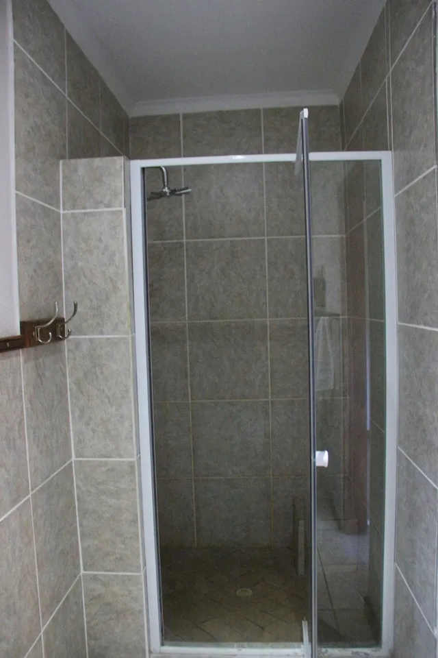 غرفة عائلية بسرير كوين وسريرين فرديين بغرفتي نوم، Aan Die Oewer Guest House 3/3