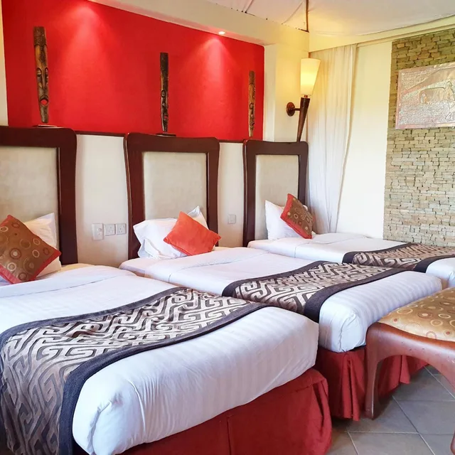 Basic, Triple, Ol Tukai Lodge Amboseli 1/2