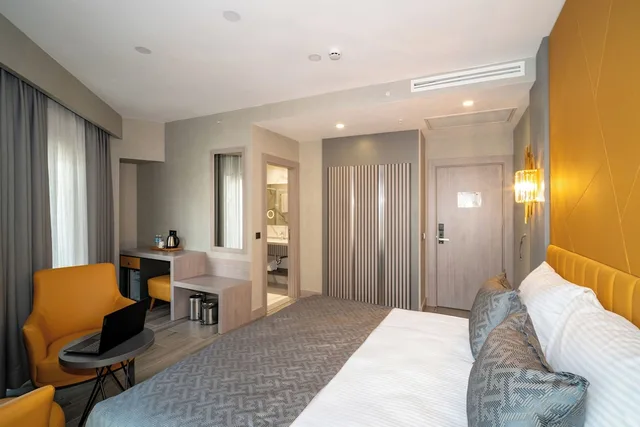 جناح عائلي بسرير كوين بشرفة، Icon Hotel Bomonti Istanbul 2/4