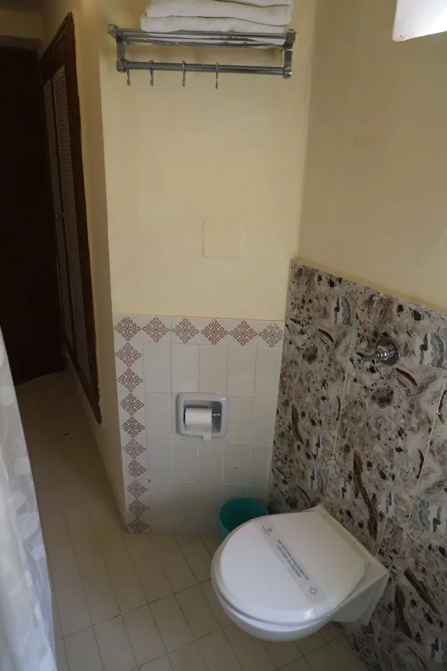 كوخ بسرير كوين وسرير فردي، HIMMATGARH PALACE 1/1