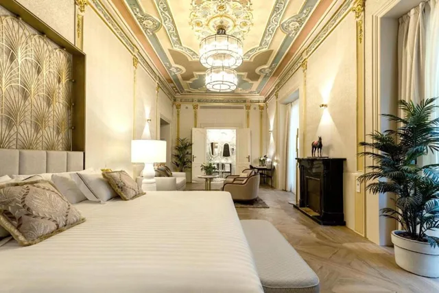 جناح، MYR Palacio Vallier 1/3