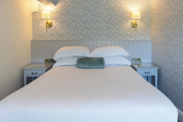 غرفة كلاسيكية بسرير كينج لذوي الإعاقة، Lake District Castle Inn 2/3
