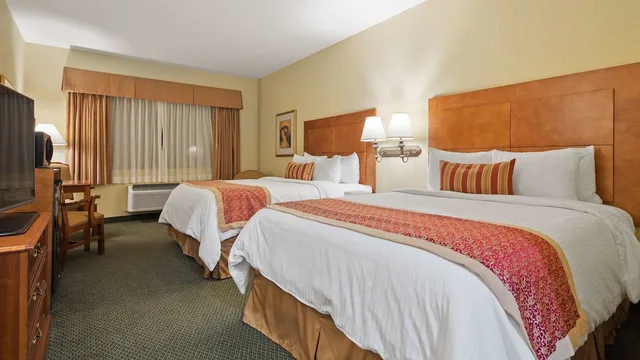 Standard, 2 Queen Beds, Accessible, Best Western Plus Victoria Inn & Suites 2/4