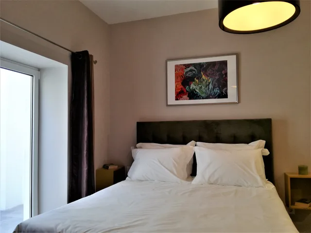 غرفة بريميوم بشرفة بمطبخ صغير، Temple Suites Guest House 1/4