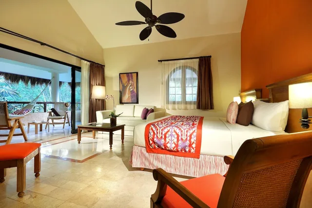Romance, Suite, Villa, King Bed, Pool Side، Grand Palladium White Sand Resort Spa All Inclusive 1/3