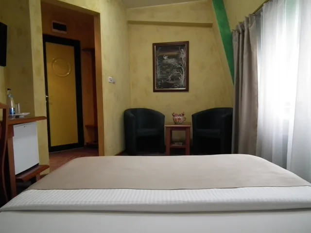 غرفة مفردة قياسية، Hotel Kerber 4/5