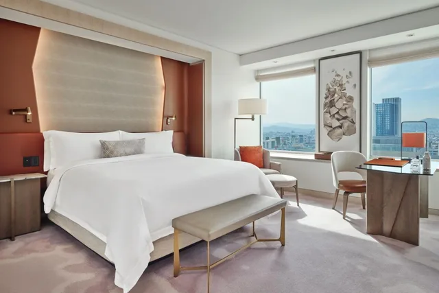 غرفة غراند ديلوكس بسرير كينج، The St Regis San Francisco 2/6