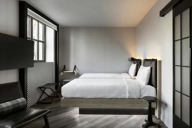 غرفة بسريرين منفصلين، Moxy Lille City 1/2