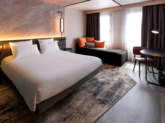 Superior, Family, Multiple Beds، Novotel Paris Suresnes Longchamp 3/10