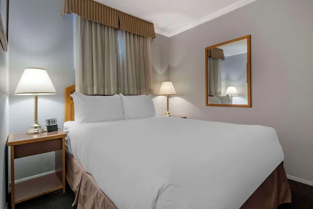 جناح بسريرين كوين مع أريكة، Best Western Inn At Penticton 4/7