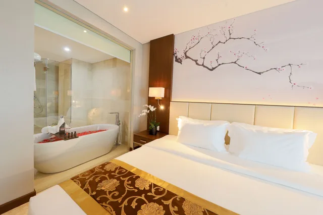 غرفة ديلوكس بسرير كينج، Grand Vista Hanoi 1/6