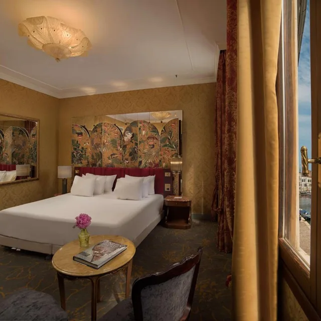 غرفة بريميوم بسرير مزدوج أو سريرين منفصلين بإطلالة على القناة، NH Collection Venezia Grand Hotel Palazzo dei Dogi 7/10
