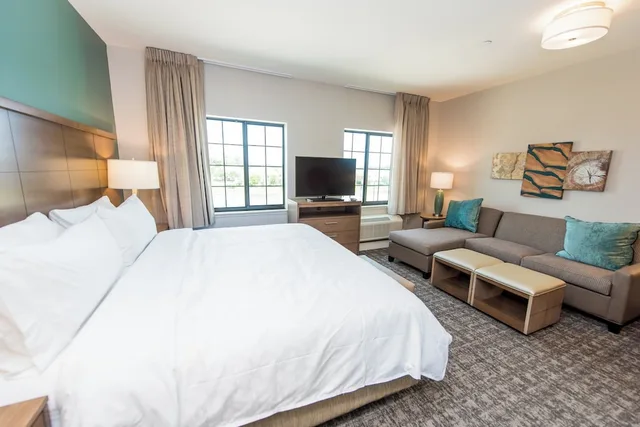 جناح استوديو بسرير كينج بمطبخ، Staybridge Suites Houston Humble Generation Pk 1/9