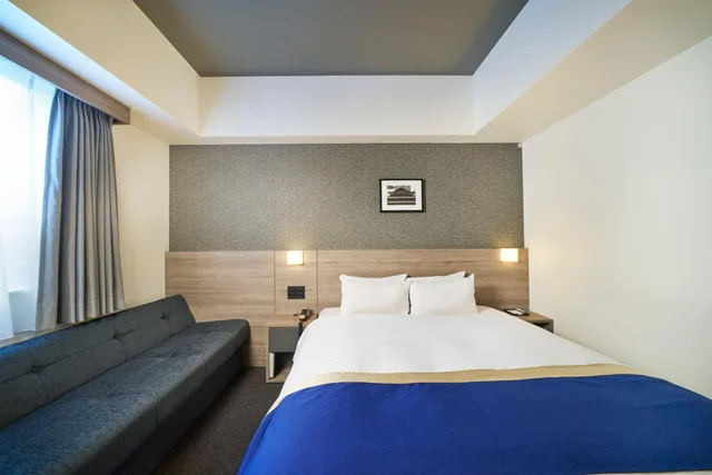غرفة تنفيذية بسرير مزدوج مع أريكة بحوض استحمام، Best Western Plus Hotel Fino Osaka Kitahama 1/10