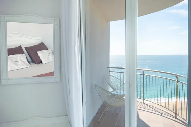 Classic, Double Bed, Lateral Side Sea View, Balcony، Hotel Aromar 4/6