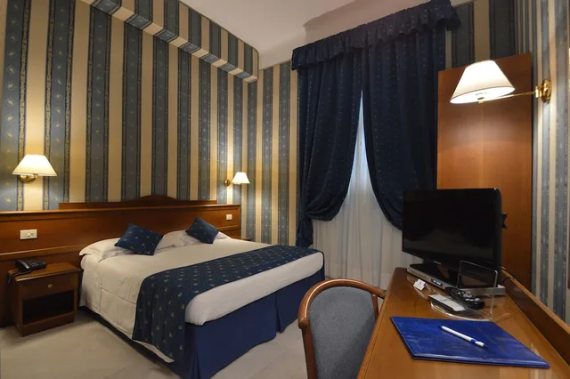Superior, Queen Bed, Hydromassage، Hotel Montecarlo Roma 2/5