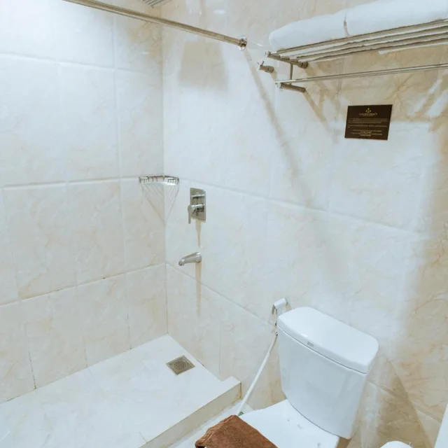 2 Bedrooms, Royal, Suite, Tower Two، Golden Prince Hotel And Suites 5/8