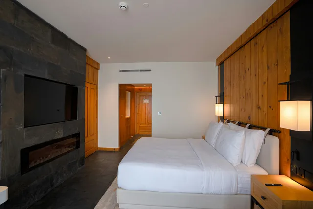 غرفة بسرير كينج، DoubleTree by Hilton Nathiagali 3/8