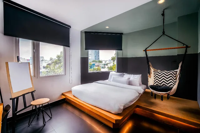 Cozy, Nest, Double Bed, No Window, The Hammock Hotel 1/2
