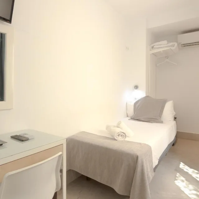 Room, Single, Hotel La Milagrosa 8/10