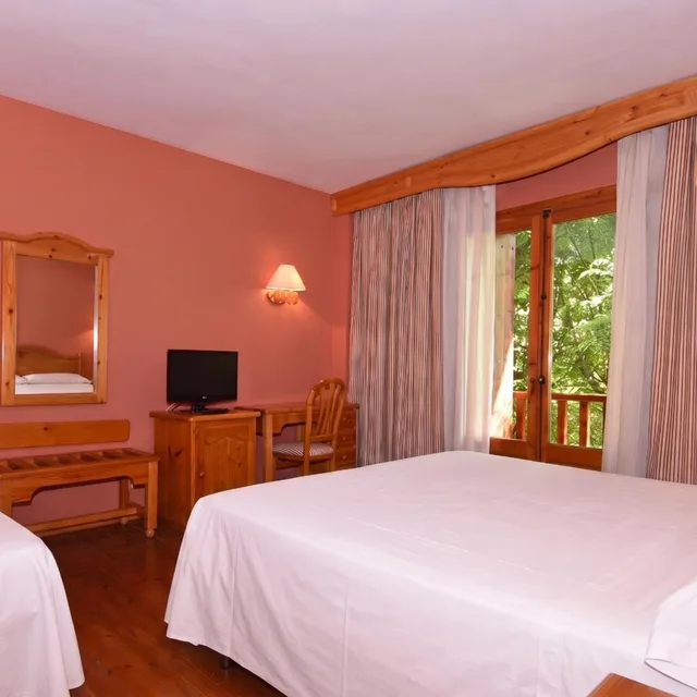 غرفة قياسية ثلاثية، Rvhotels Orri 1/9