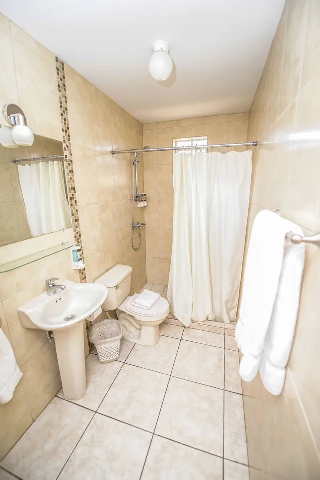شقة بسريرين كوين بغرفتي نوم مع أريكة، ARUBA TROPIC APARTMENTS 1/1