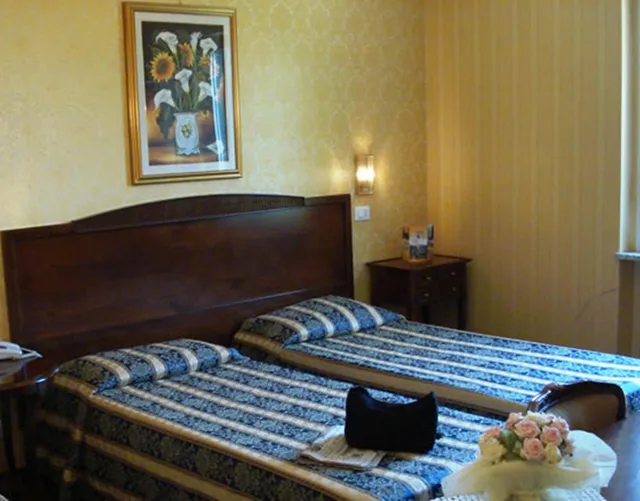 غرفة ثلاثية، Villa Aricia 3/7