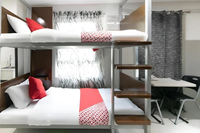 جناح عائلي بسرير كينج وسرير بطابقين، OYO 152 Sangco Condotel 3/3