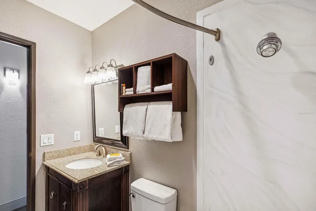 Room, 2 Double Beds, Bay View، Edgewater Hotel Seward 10/10