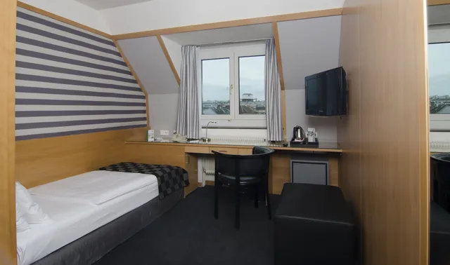 غرفة قياسية بسرير فردي، HOLIDAY INN VIENNA CITY 3/14