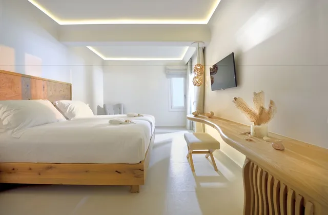 جناح تنفيذي بسرير مزدوج وسريرين منفصلين بغرفتي نوم، Anax Resort and Spa 2/6