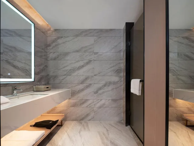 غرفة ديلوكس بسرير كينج، Hilton Garden Inn Guilin Diecai Li River 5/5