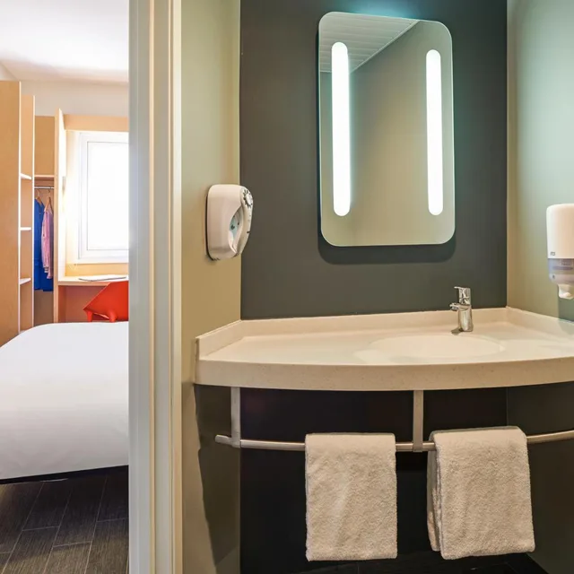 غرفة قياسية بسرير كوين، Ibis Torreon 9/10