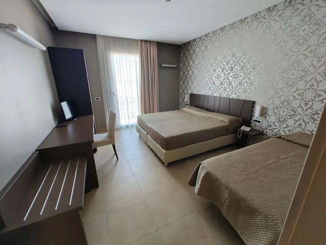 غرفة قياسية ثلاثية، Hotel Bruman Casoria 1/1