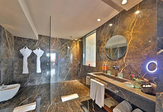 جناح تنفيذي بسرير كينج، Hotel Jadali & Spa 1/1