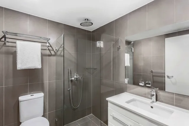 غرفة تنفيذية بسرير كينج بغرفة نوم واحدة، Adina Serviced Apartments Canberra Dickson 2/3