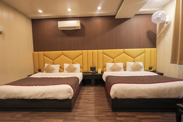 غرفة عائلية رباعية بسريرين كينج، Hotel Krishnam 2/10