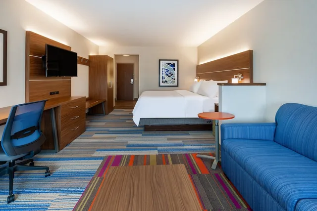 جناح بسرير كينج لذوي الإعاقة، Holiday Inn Express & Suites Brunswick - Harpers Ferry Area, an IHG Hotel 2/2