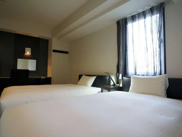 غرفة بسريرين منفصلين، GREEN RICH HOTEL OSAKA AIRPORT 1/3