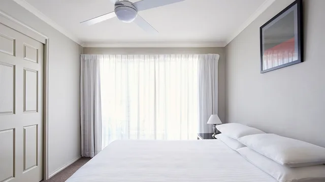 Pinnacle Apartments, Canberra 11/43