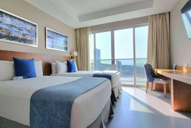 Executive, Double Bed, Wyndham Manta Sail Plaza Hotel and Convention Center 3/5