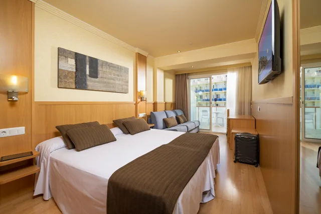 جناح جونيور، Hotel Guitart Central Park Aqua Resort 4/6