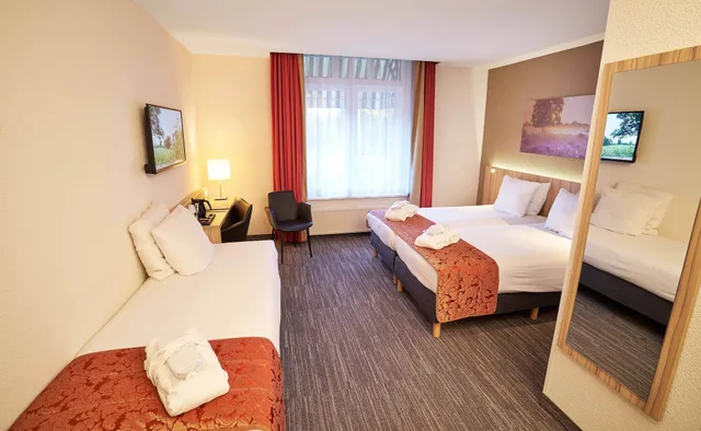 غرفة ثلاثية بسرير مزدوج وسرير فردي، Amrâth Hotel Lapershoek Arenapark 2/4