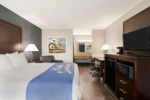 غرفة بسرير كوين، Days Inn By Wyndham Rock Hill 1/1