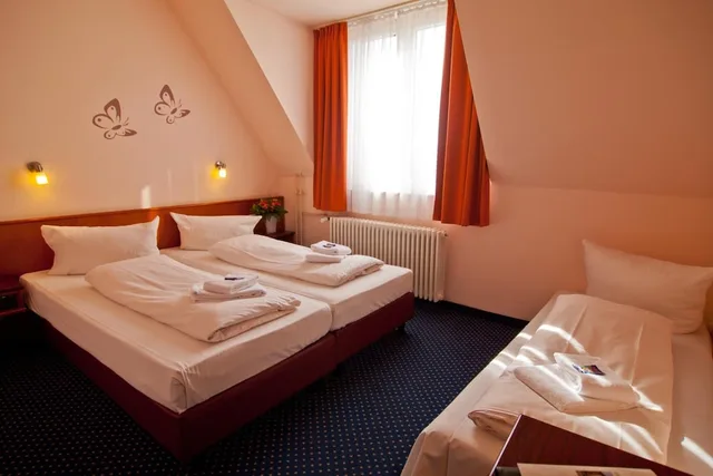 غرفة ثلاثية بثلاثة أسرّة، RESIDENZ HOTEL 1/6