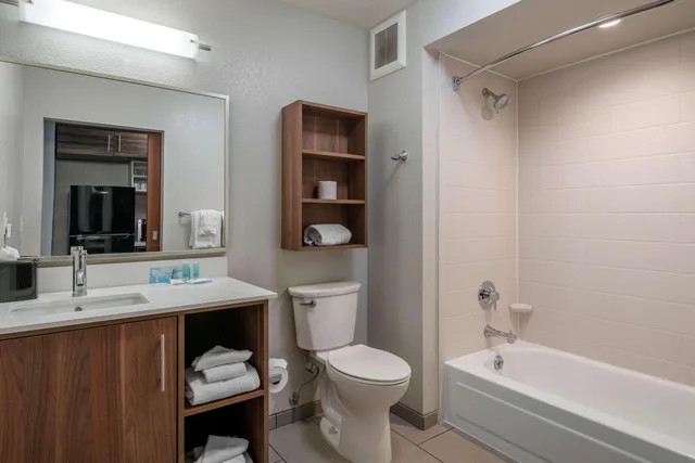 Efficiency, Suite, 2 Queen Beds، MainStay Suites Coeur d Alene, ID 6/6