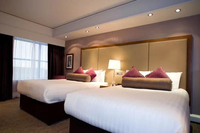 غرفة بسريرين مزدوجين، Sandman Signature London Gatwick Hotel 1/10