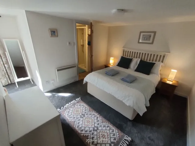 2 Bedrooms, Apartment, 1 Single and 2 Double Beds، Stromness Apartments 2/3