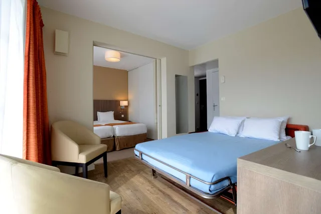 غرفة عائلية بسرير كوين بشرفة، Best Western Sourceo 1/3